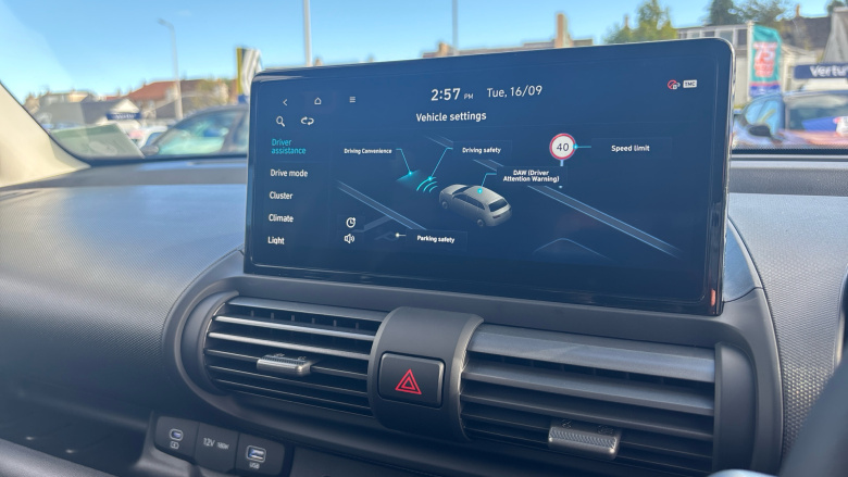 Hyundai INSTER 71kW 01 42kWh 5dr Auto Electric Hatchback